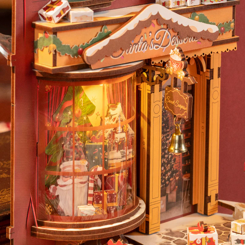 tgc06-christmas-street-detail-shop-front