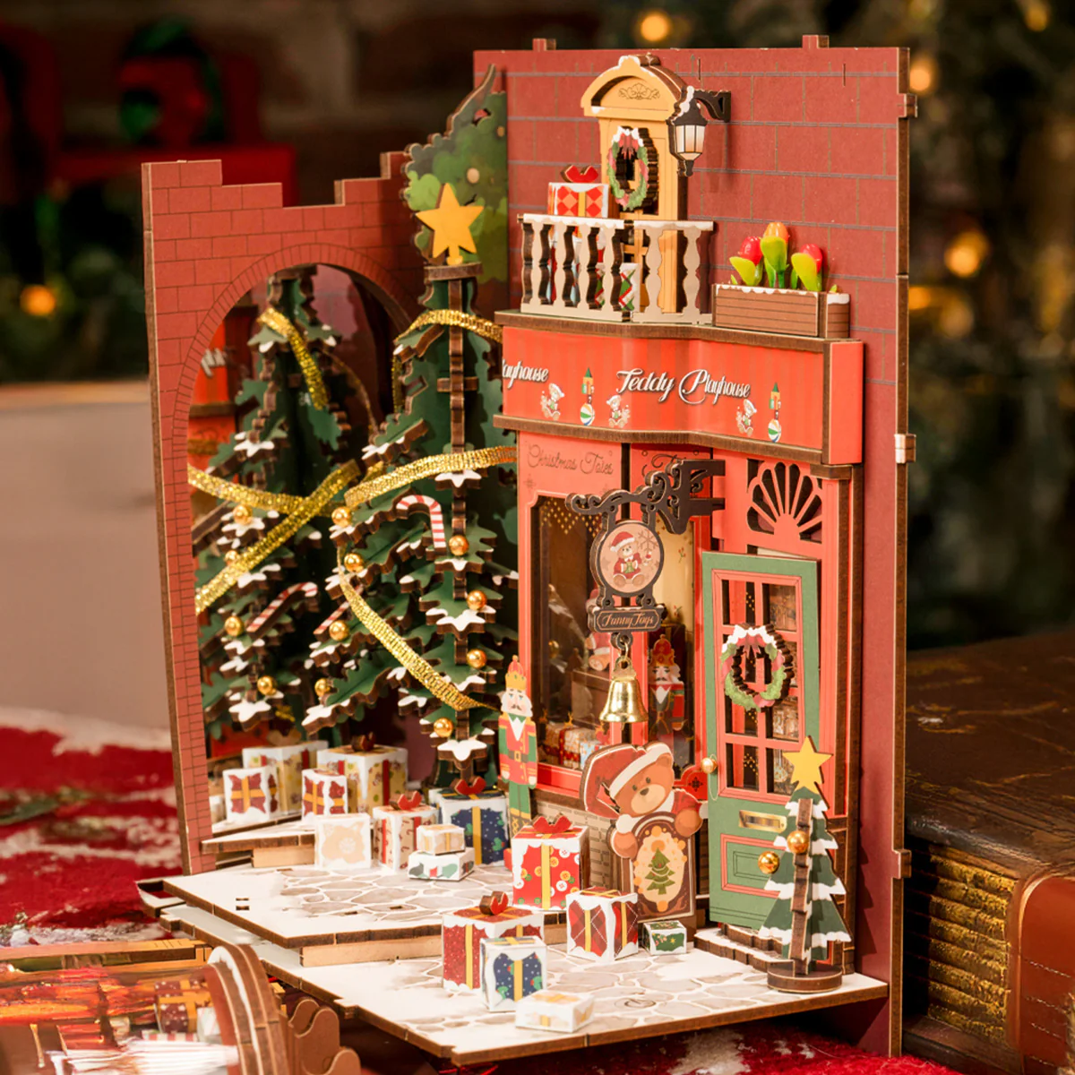 tgc07-christmas-indoor-scene-assembly-shop-front